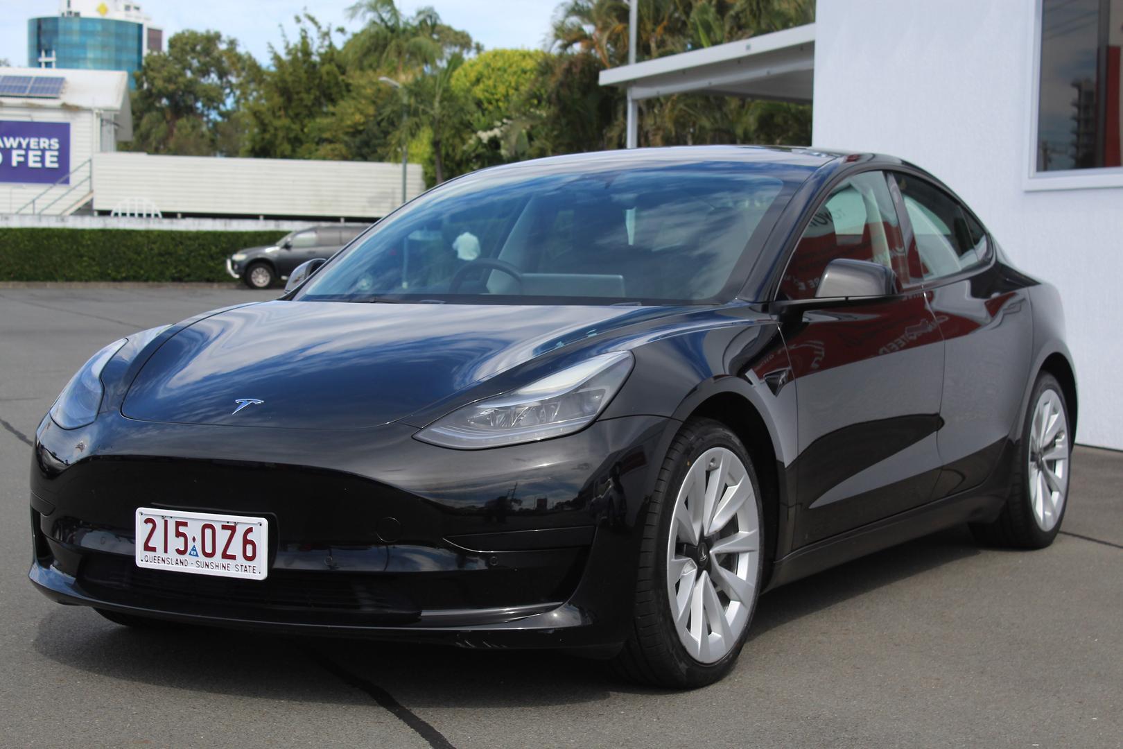 2023 Tesla Model 3 Rear-Wheel Drive in Black