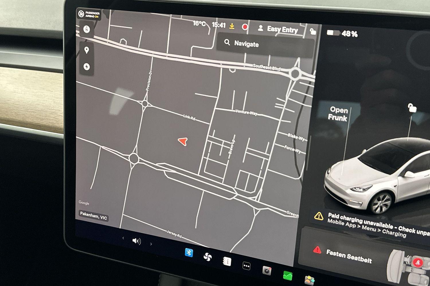 2024 Tesla Model Y Long Range in White