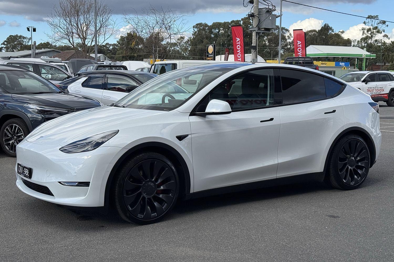2023 Tesla Model Y Performance in White
