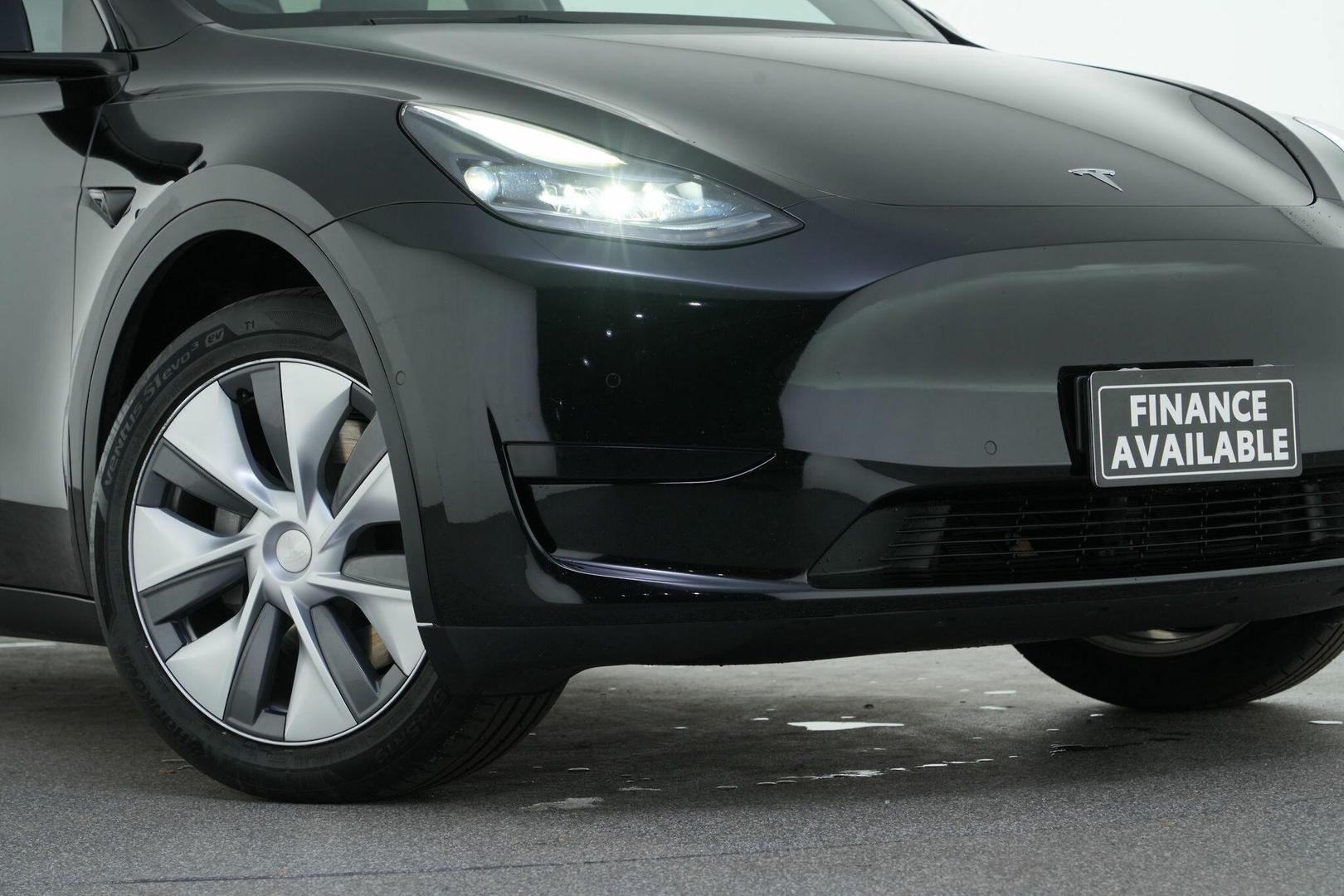 2023 Tesla Model Y Rear-Wheel Drive in Black