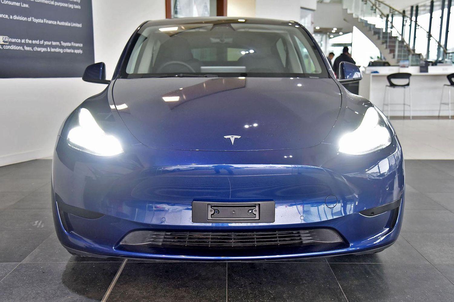 2022 Tesla Model Y Rear-Wheel Drive in Blue