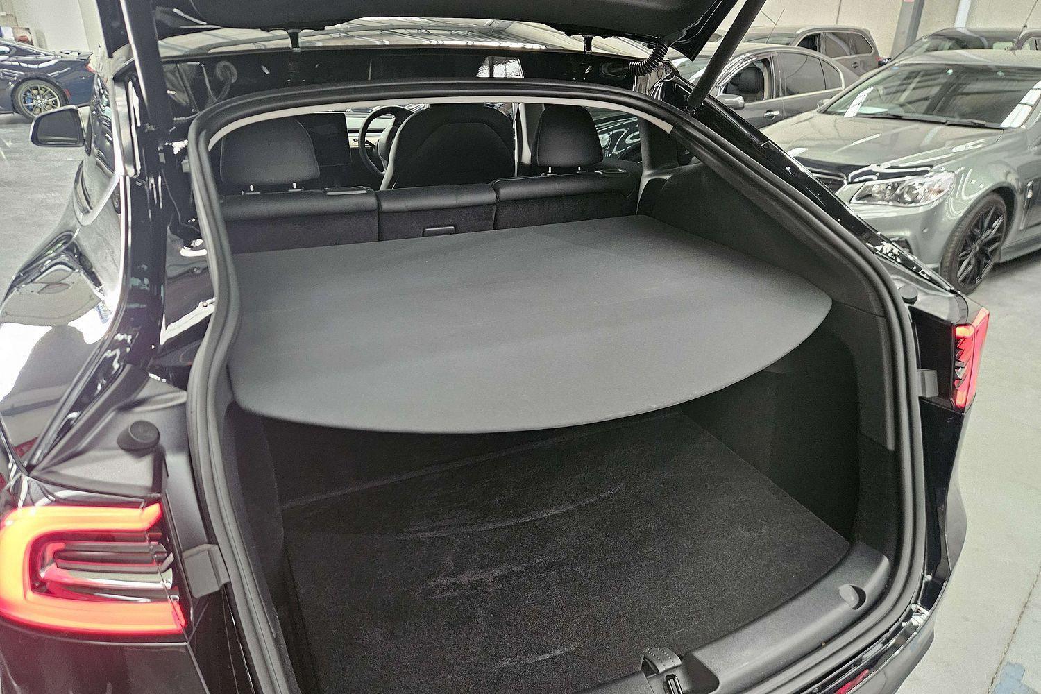 2025 Tesla Model Y Rear-Wheel Drive in Black