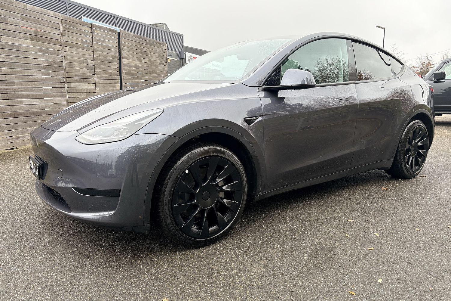 2022 Tesla Model Y Rear-Wheel Drive in Grey