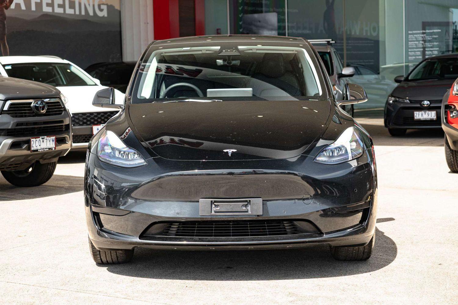 2023 Tesla Model Y Rear-Wheel Drive in Black