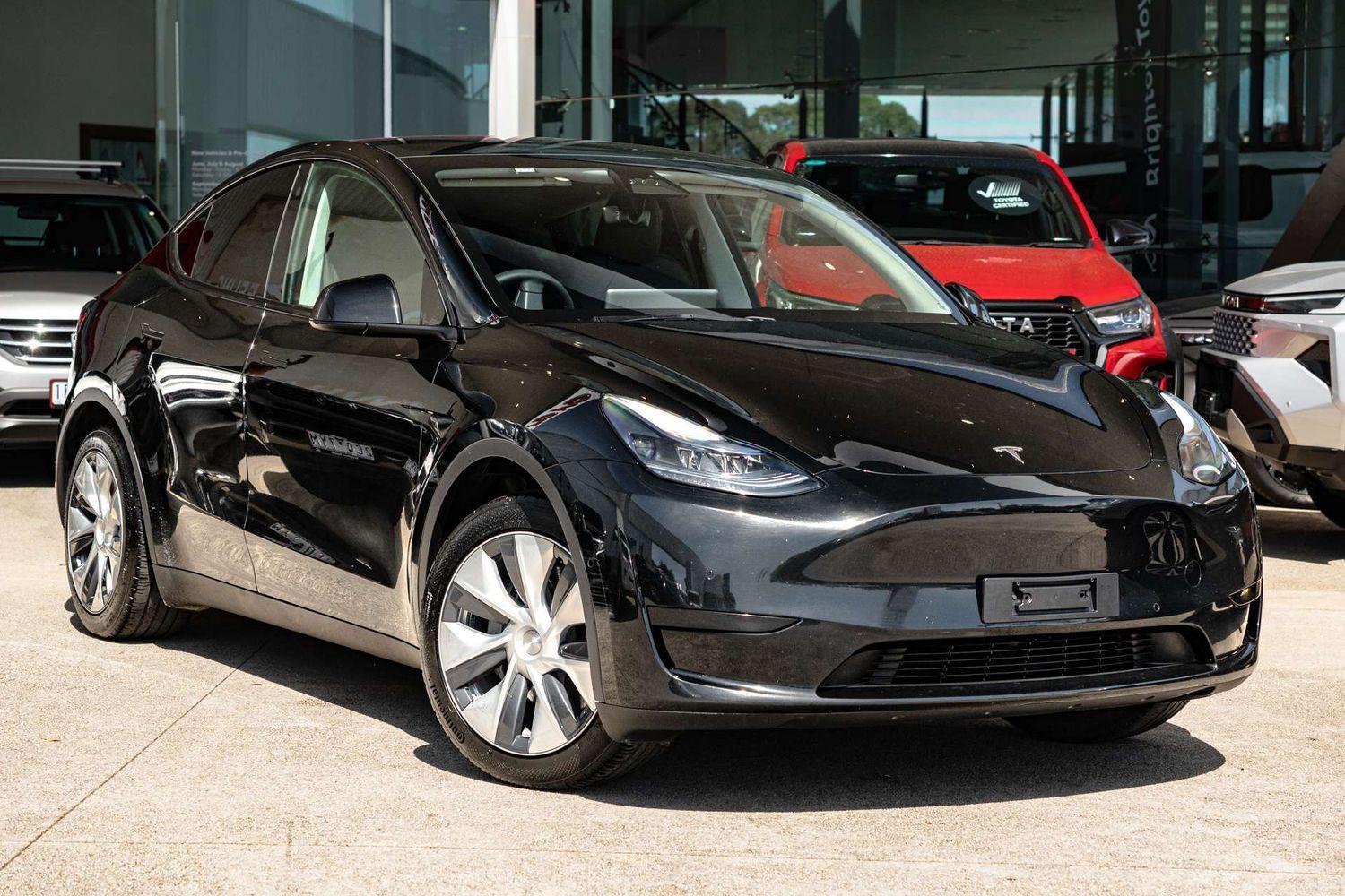 2023 Tesla Model Y Rear-Wheel Drive in Black