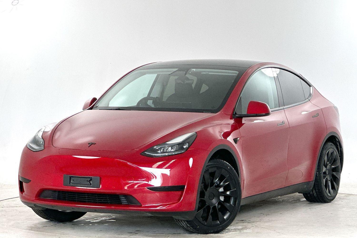 2023 Tesla Model Y Rear-Wheel Drive in Red