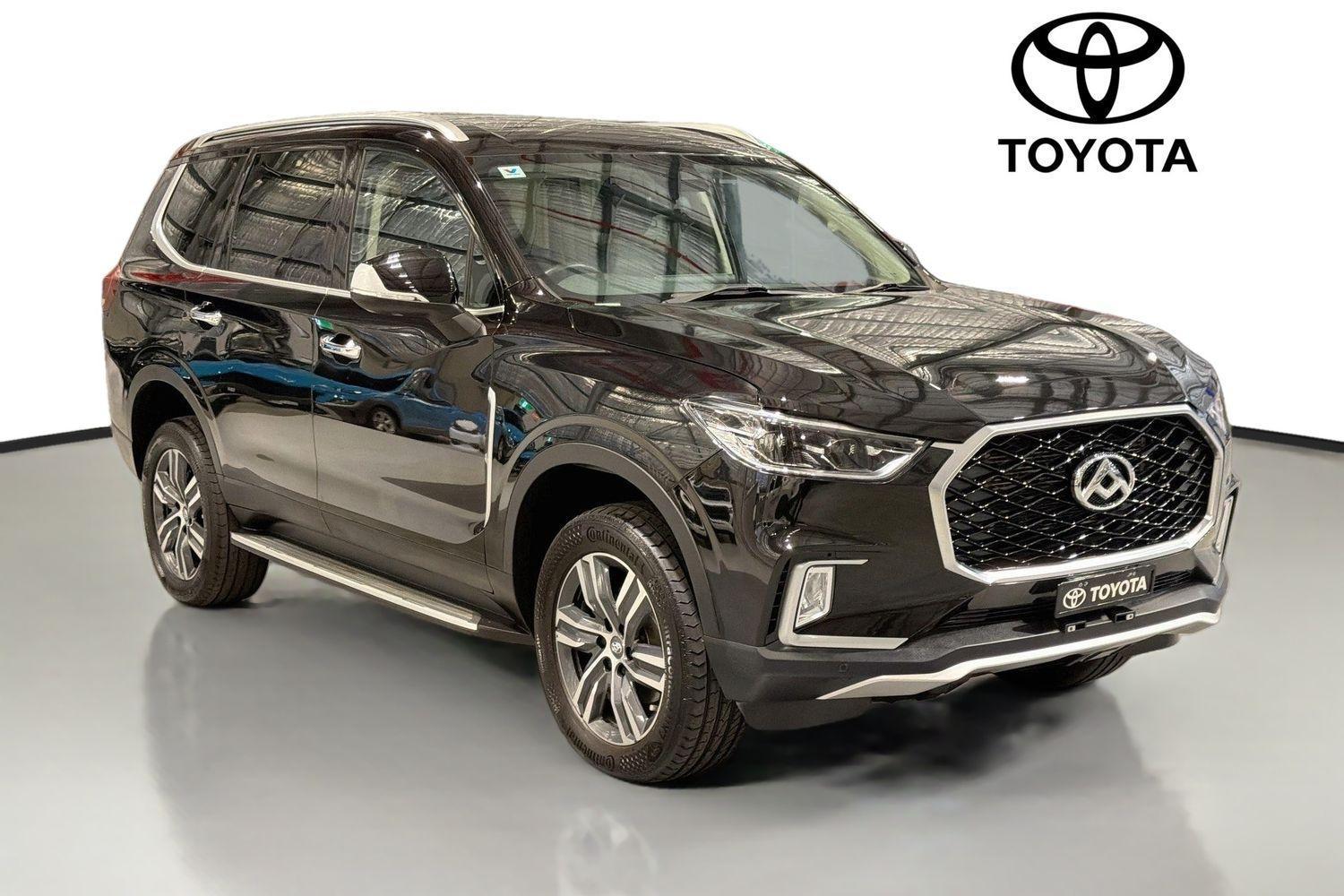 2022 LDV D90 Executive in Black