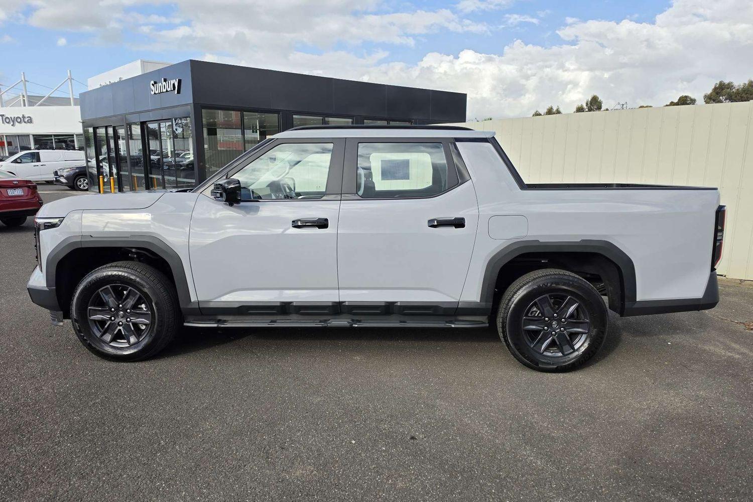 2025 LDV Terron 9 Origin in Concrete Grey (2j)