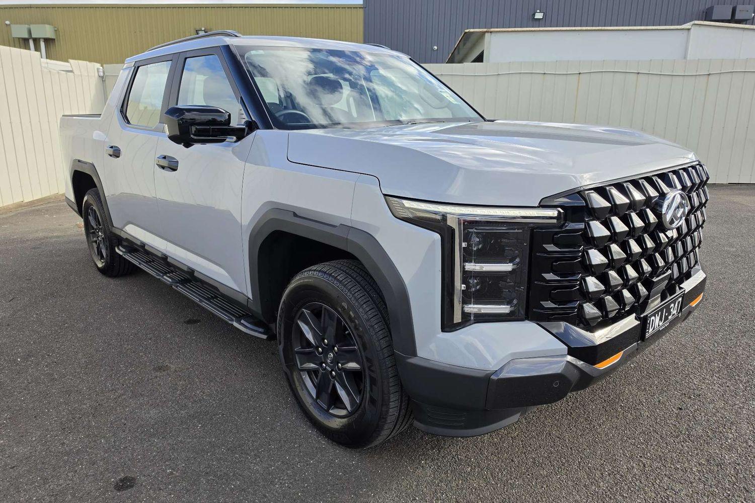 2025 LDV Terron 9 Origin in Concrete Grey (2j)