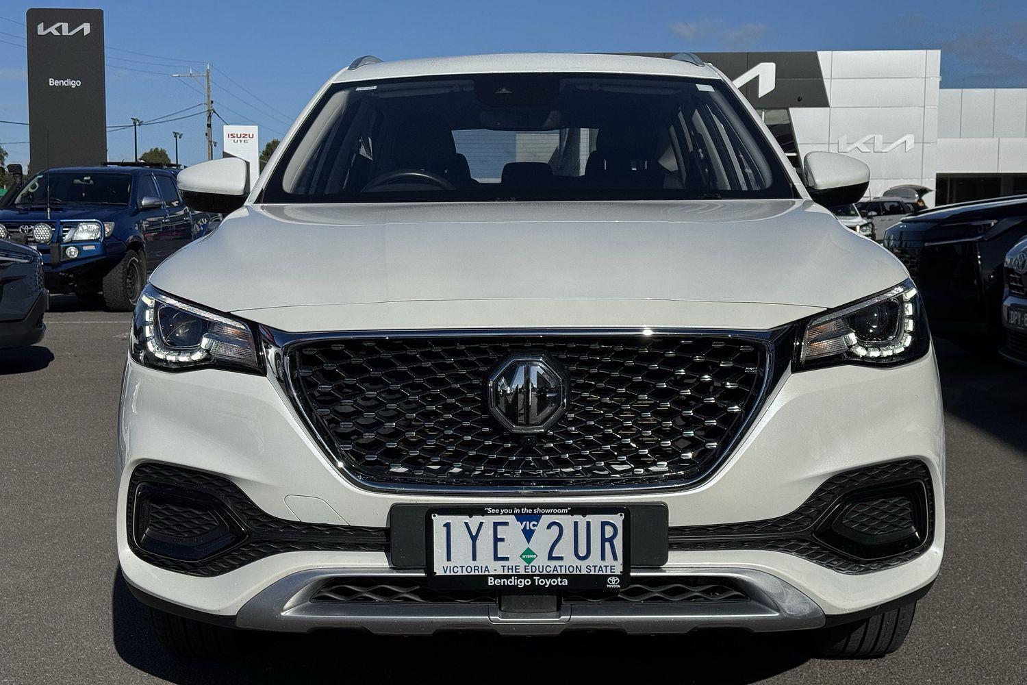 2022 MG HS Plus EV Excite in White
