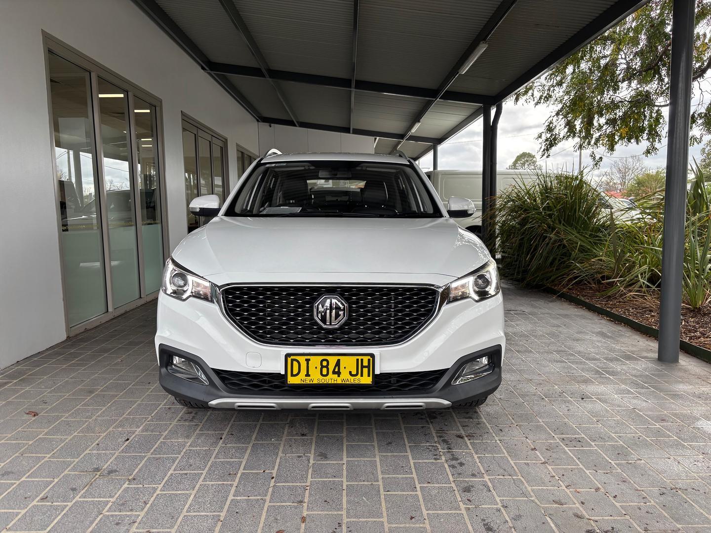 2023 MG ZS Excite in White
