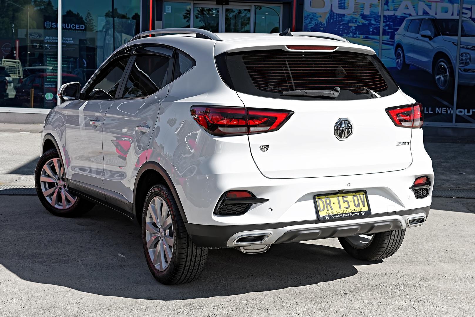 2022 MG ZST Core in White