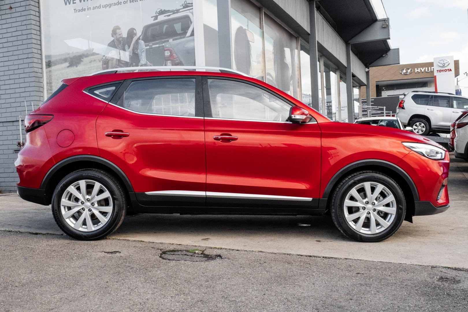 2022 MG ZST Core in Red