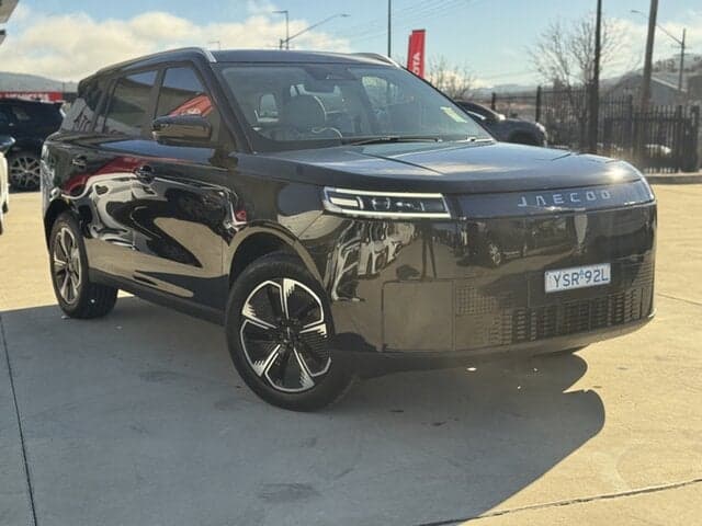 2026 Jaecoo J5 EV Summit in Black