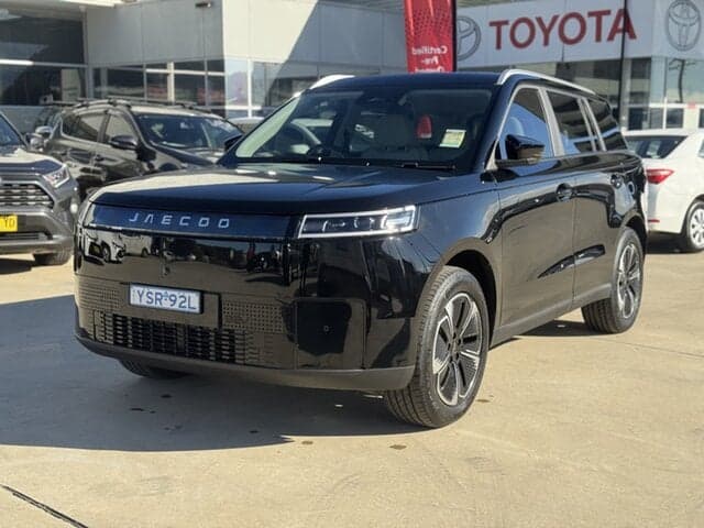 2026 Jaecoo J5 EV Summit in Black