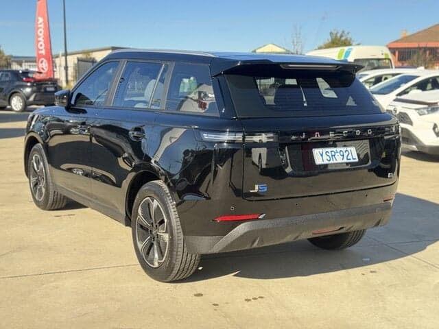 2026 Jaecoo J5 EV Summit in Black