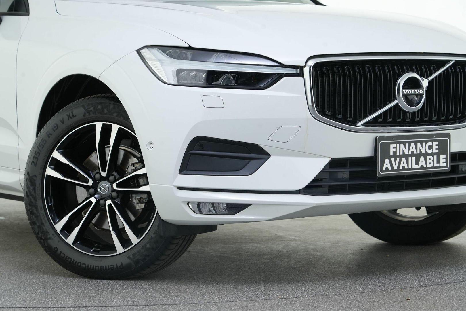 2020 Volvo XC60 D4 Inscription in White