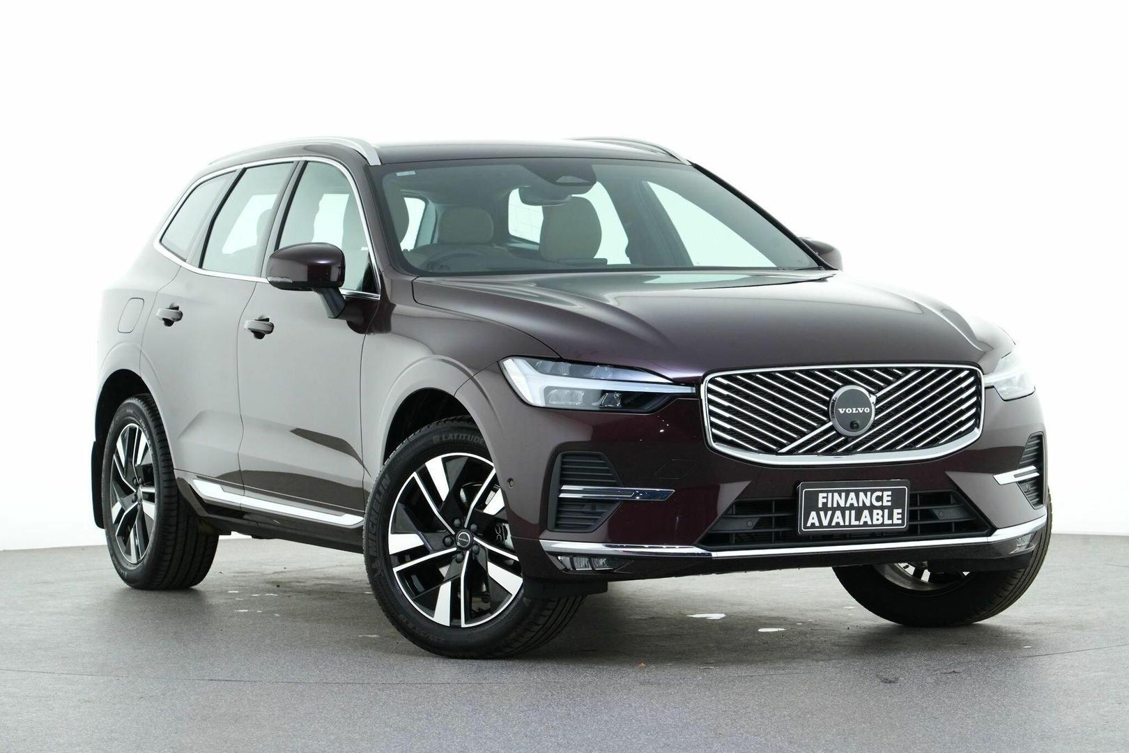 2025 Volvo XC60 Plus B5 Bright in Red