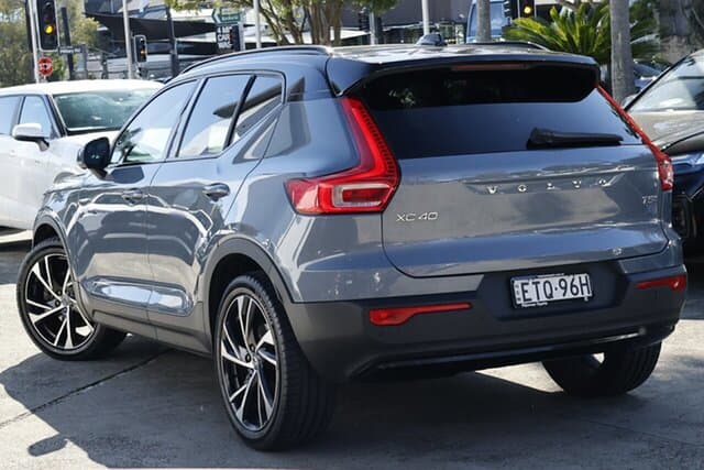 2022 Volvo XC40 T5 R-Design in Other