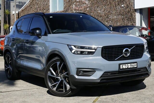2022 Volvo XC40 T5 R-Design in Other