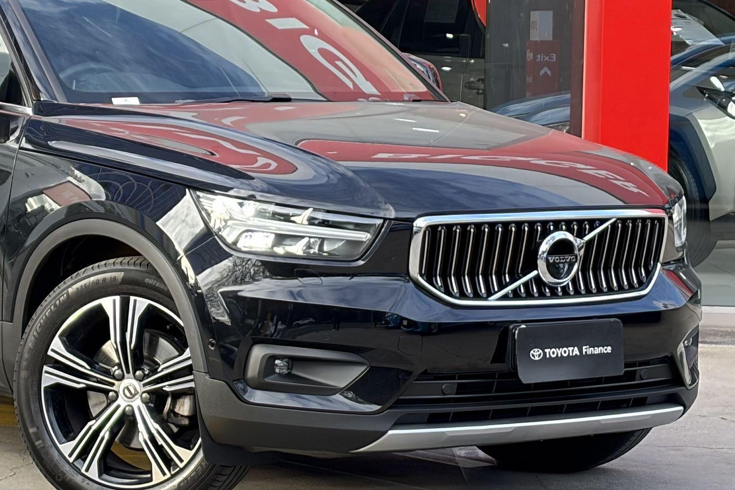 2021 Volvo XC40 T4 Inscription in Black