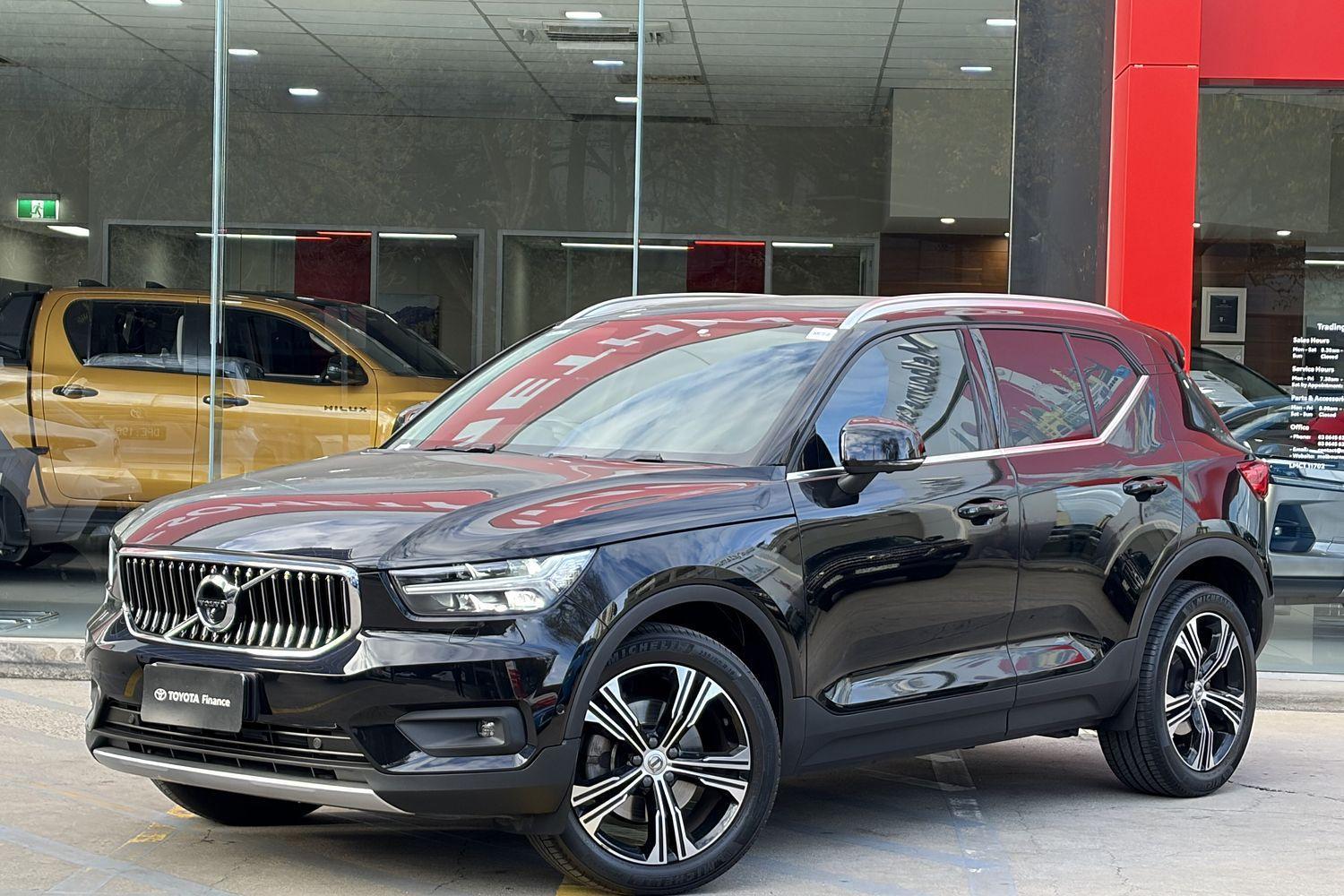 2021 Volvo XC40 T4 Inscription in Black
