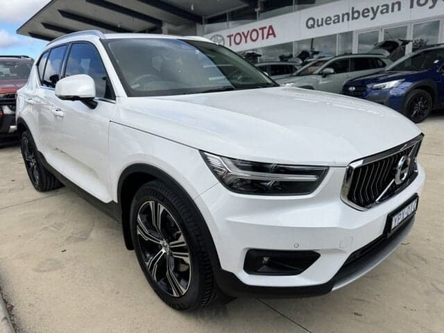 2021 Volvo XC40 T4 Inscription in White