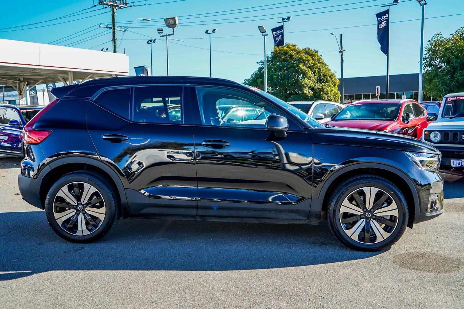 2023 Volvo XC40 Recharge Pure Electric in Black