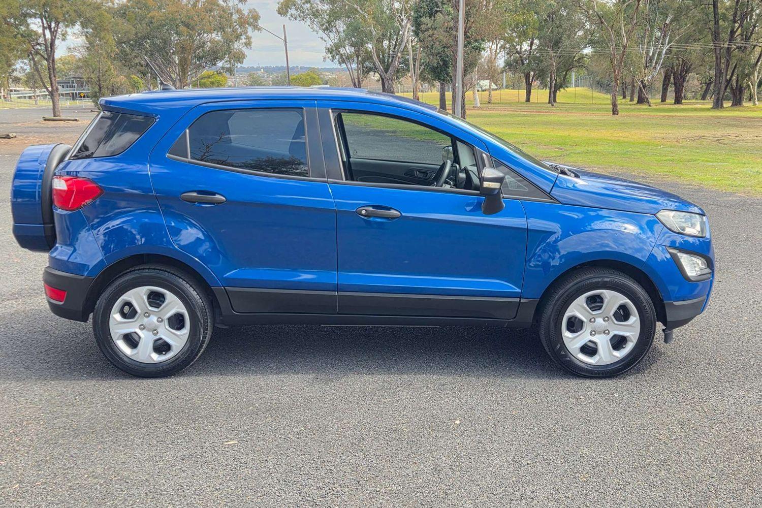 2017 Ford EcoSport Ambiente in Kinetic Blue