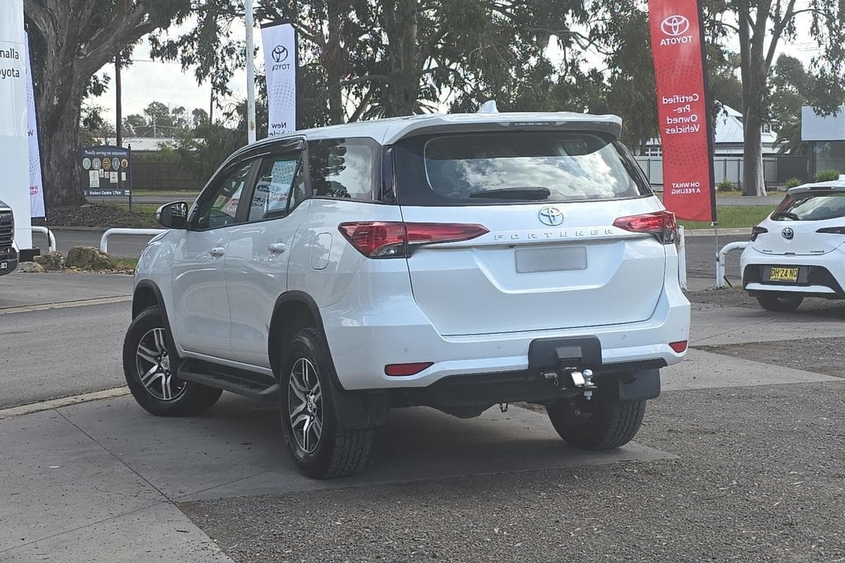 2025 Toyota Fortuner GX in White