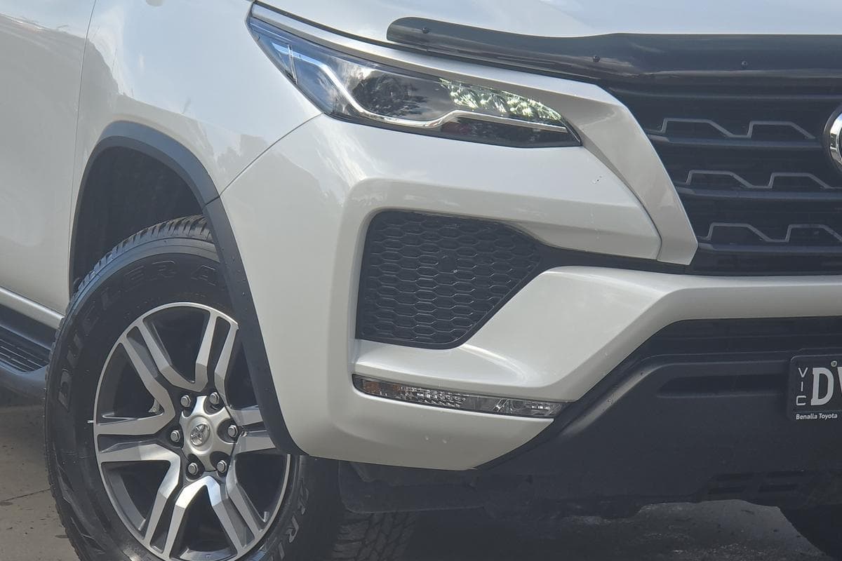 2025 Toyota Fortuner GX in White