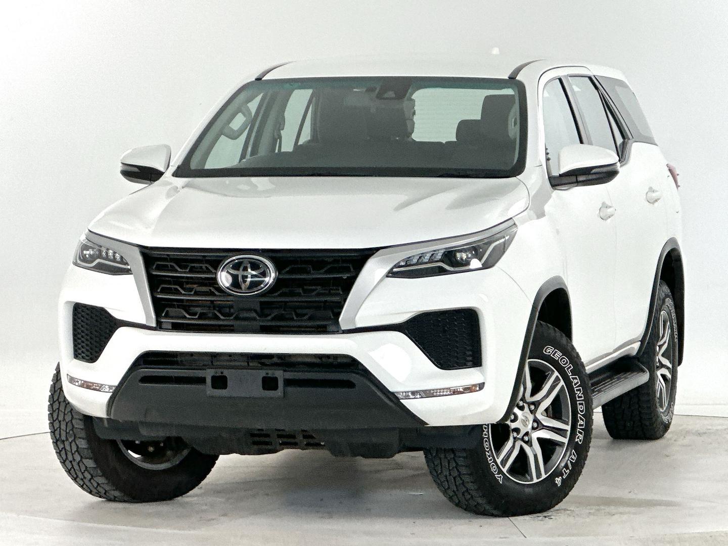 2023 Toyota Fortuner GX in White