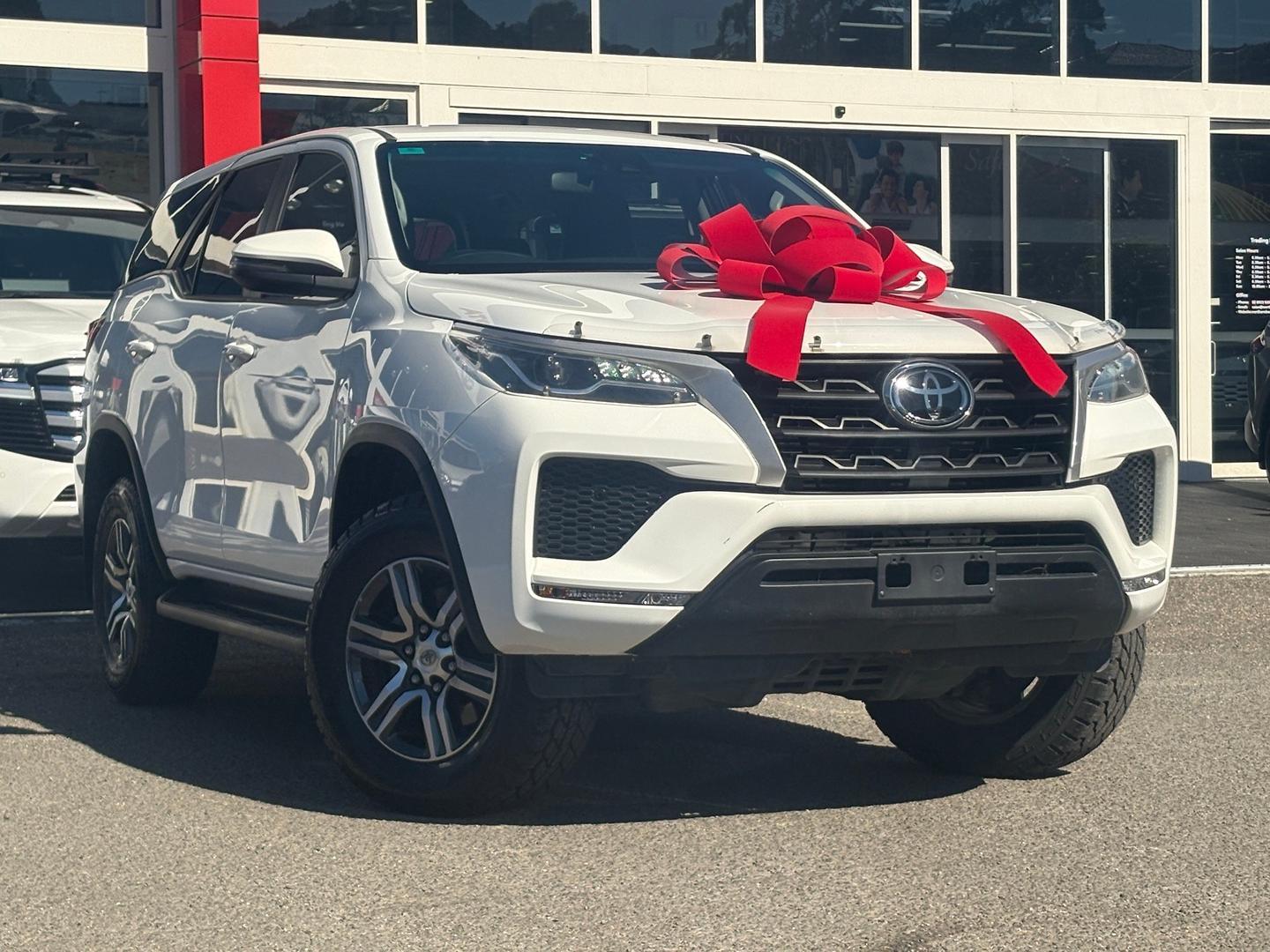 2024 Toyota Fortuner GX in White