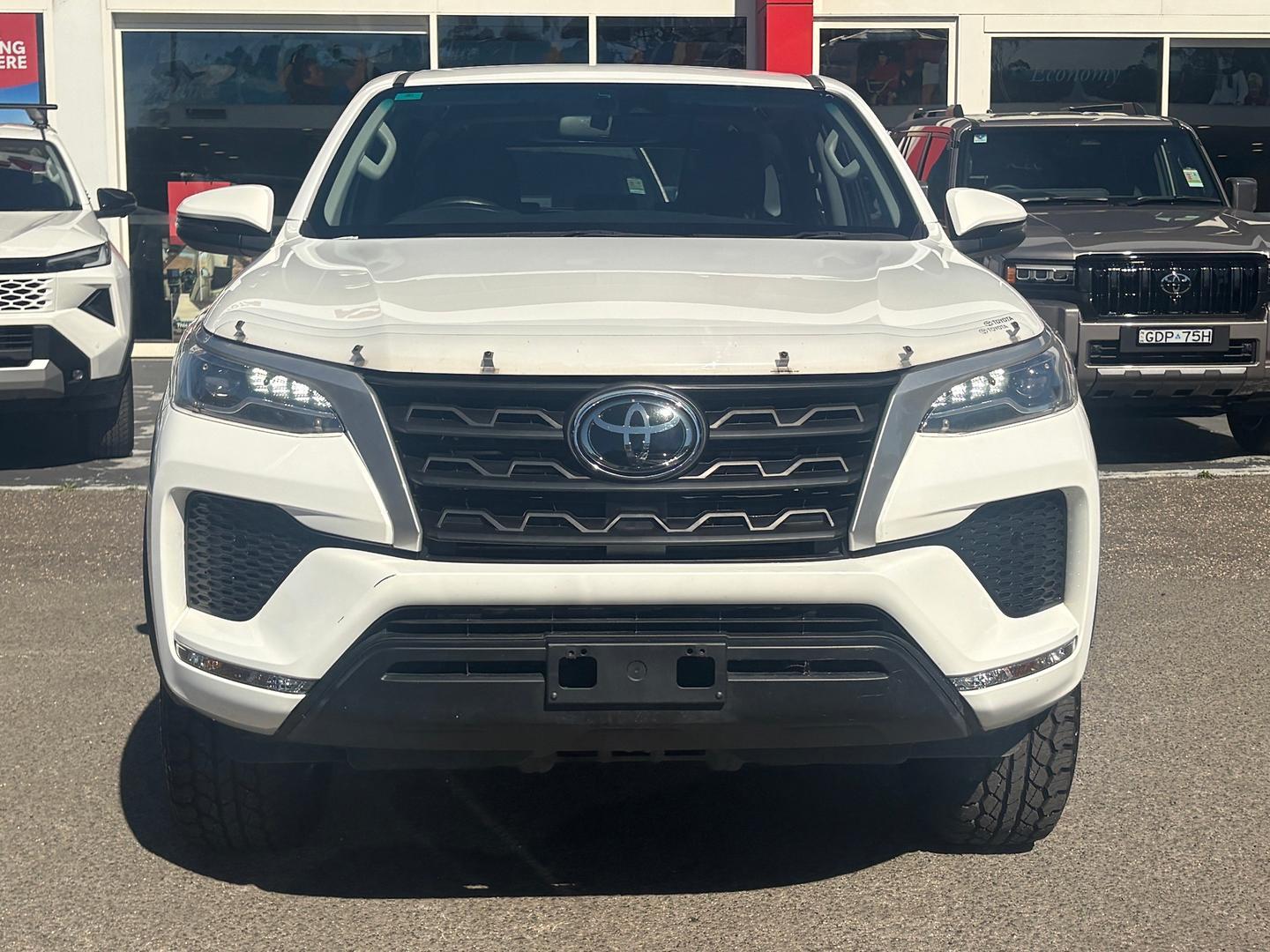 2024 Toyota Fortuner GX in White