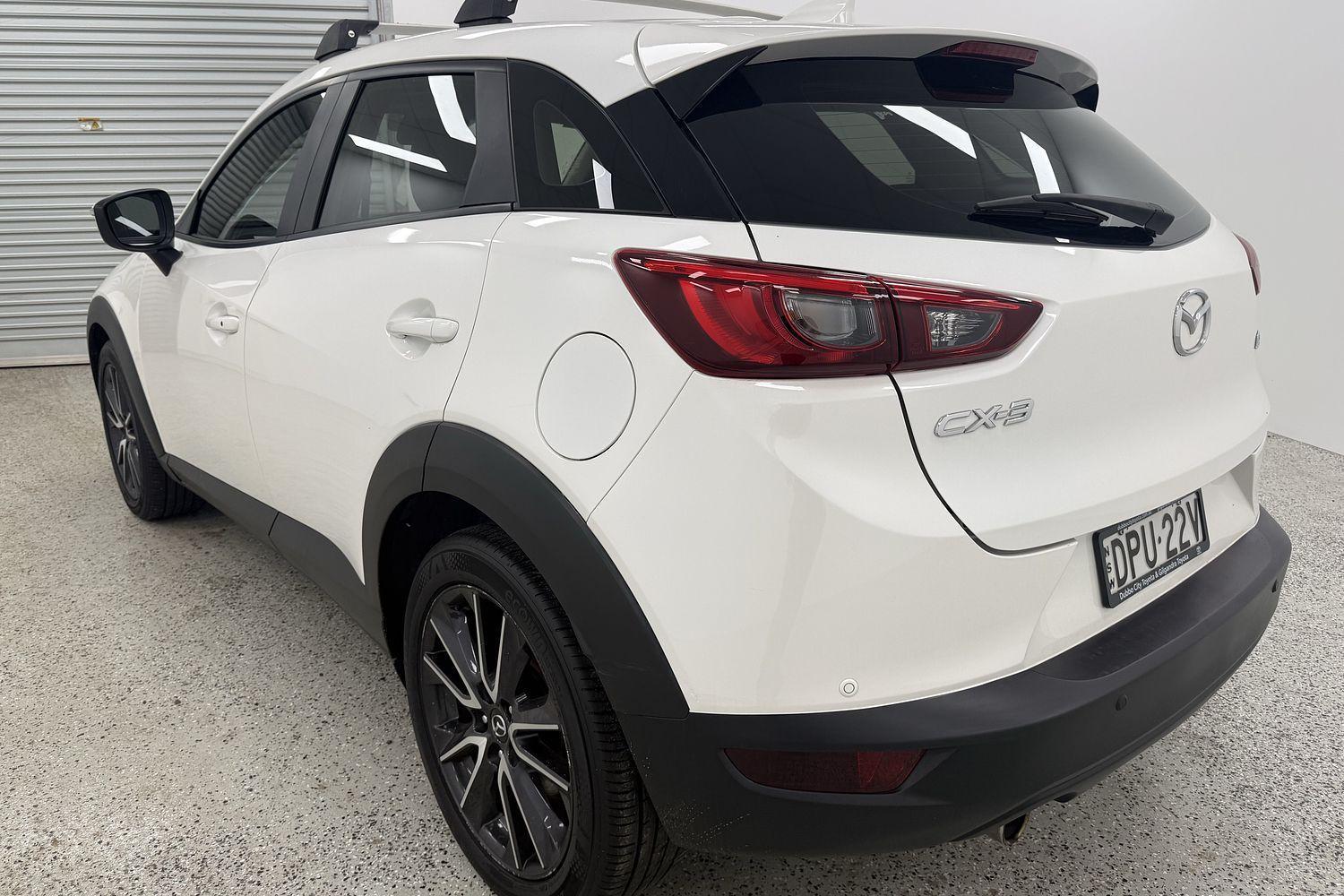 2017 Mazda CX-3 sTouring in White