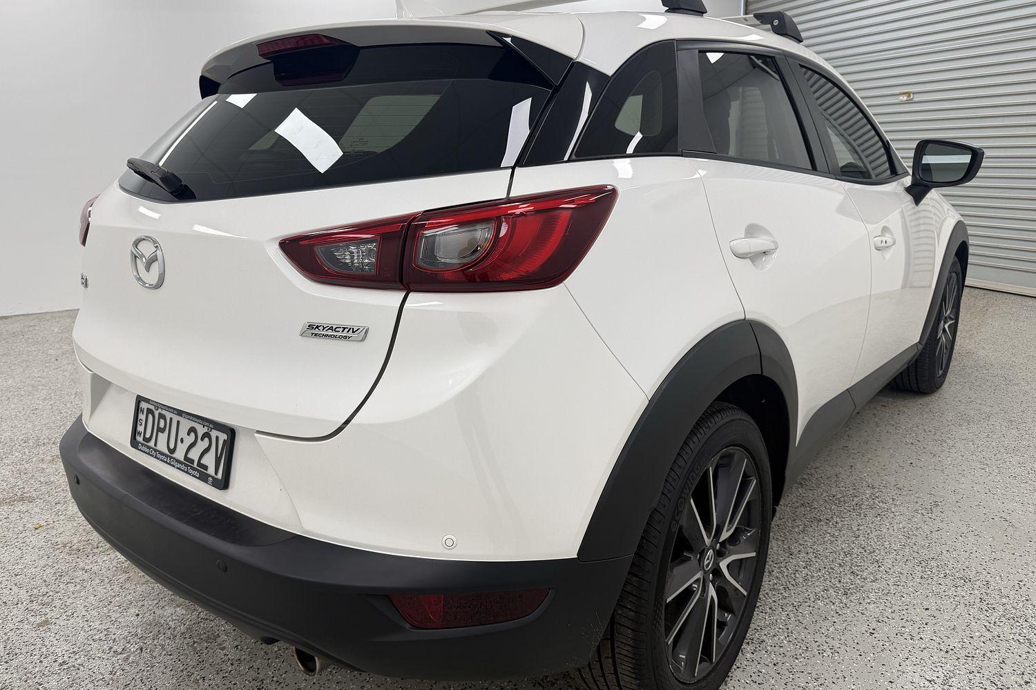 2017 Mazda CX-3 sTouring in White