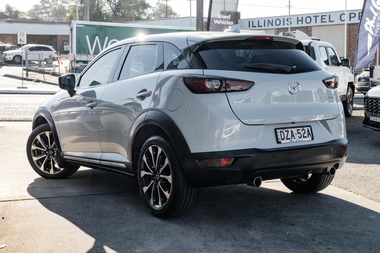 2018 Mazda CX-3 sTouring in Grey
