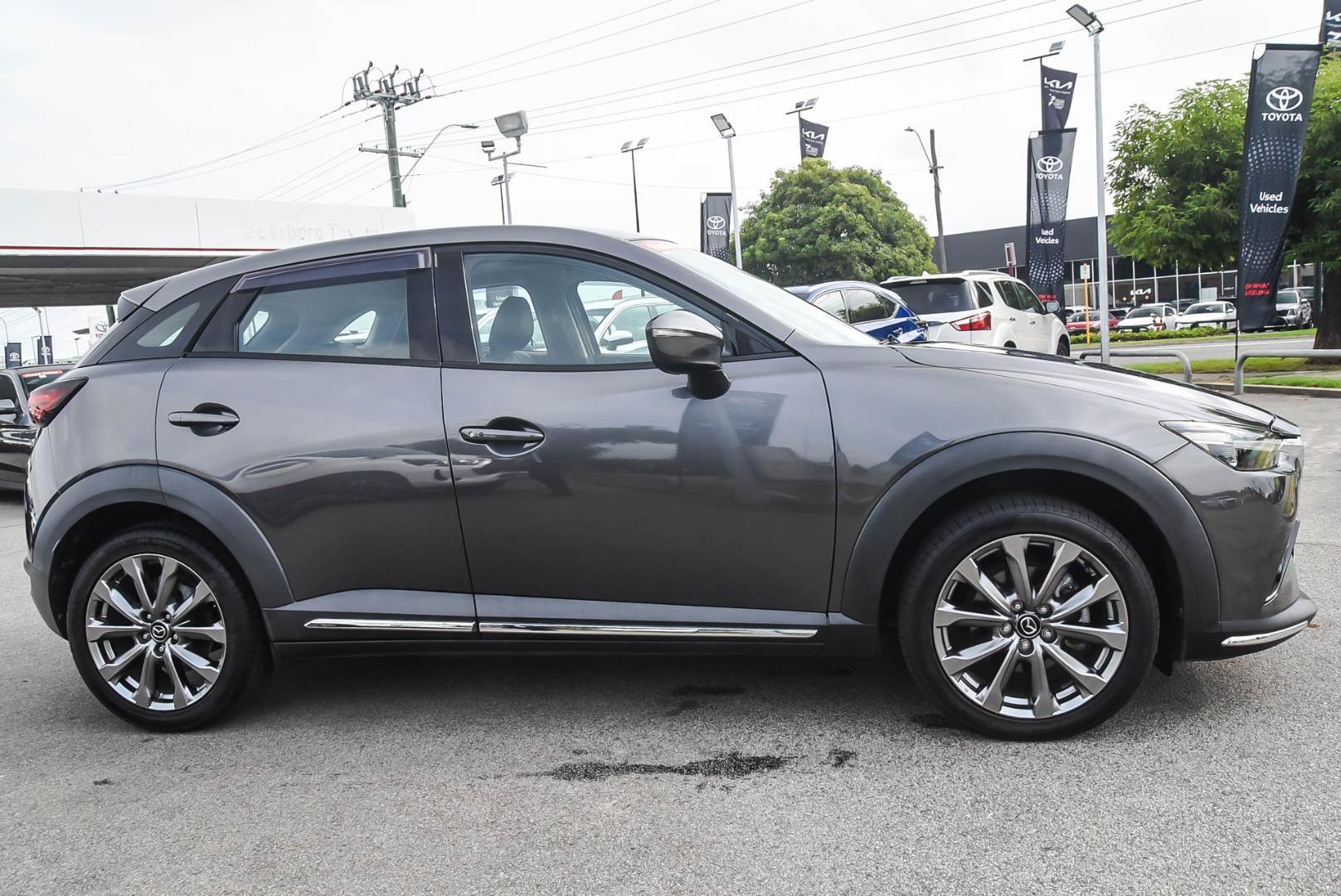 2019 Mazda CX-3 Akari LE in Grey