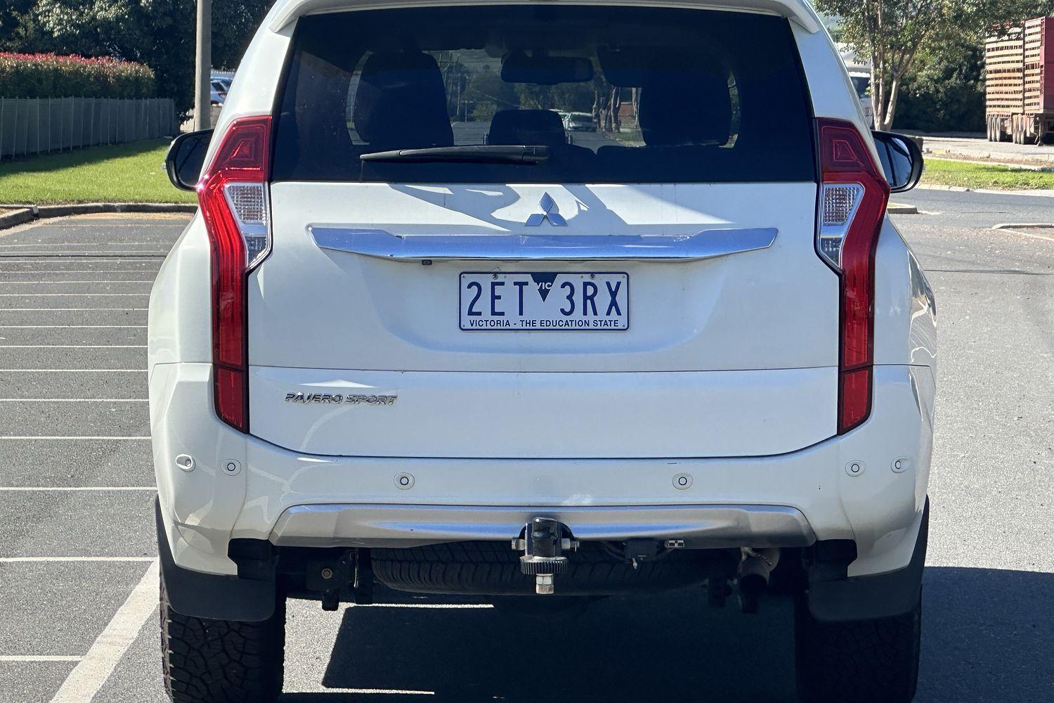2016 Mitsubishi Pajero Sport Exceed in White