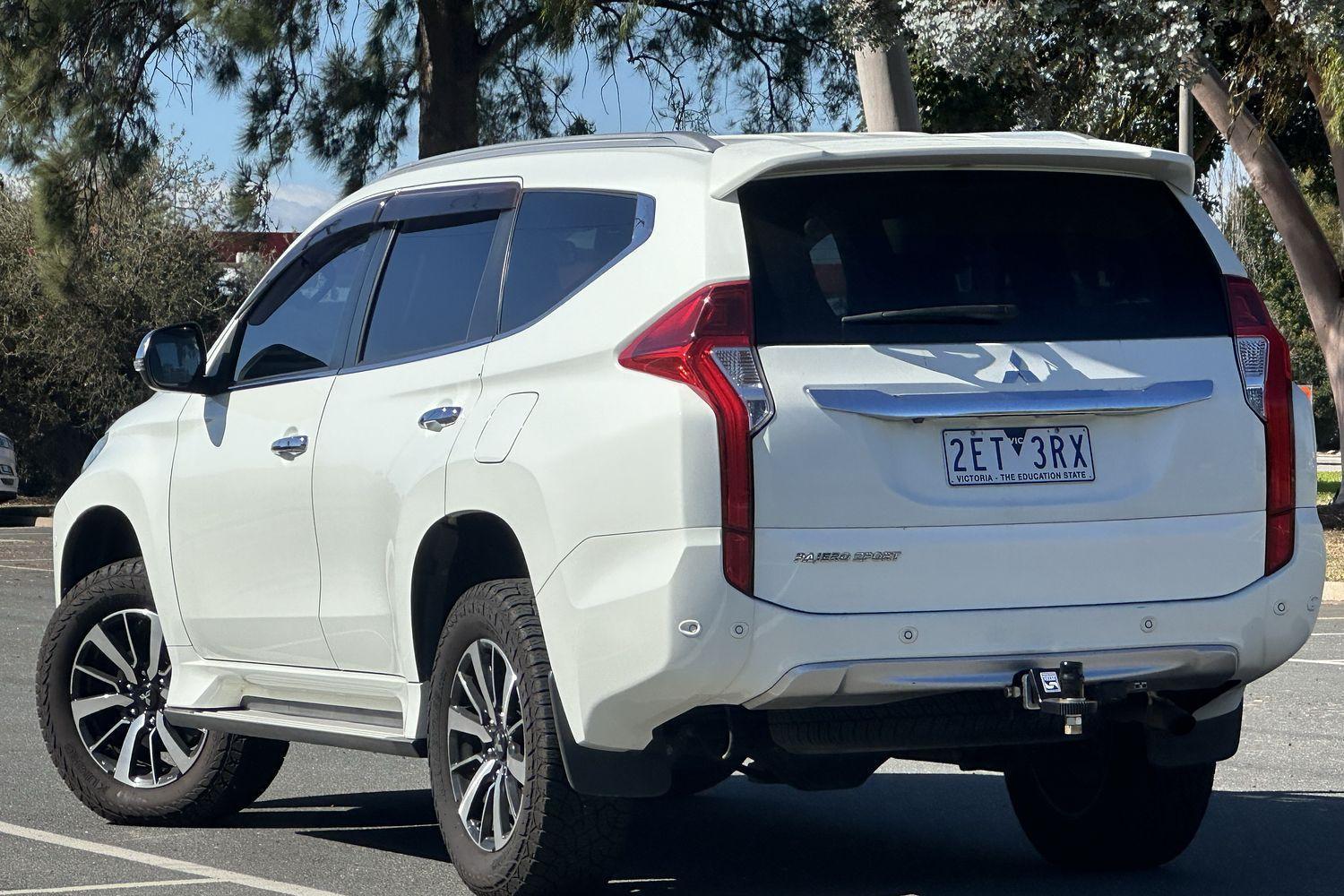 2016 Mitsubishi Pajero Sport Exceed in White