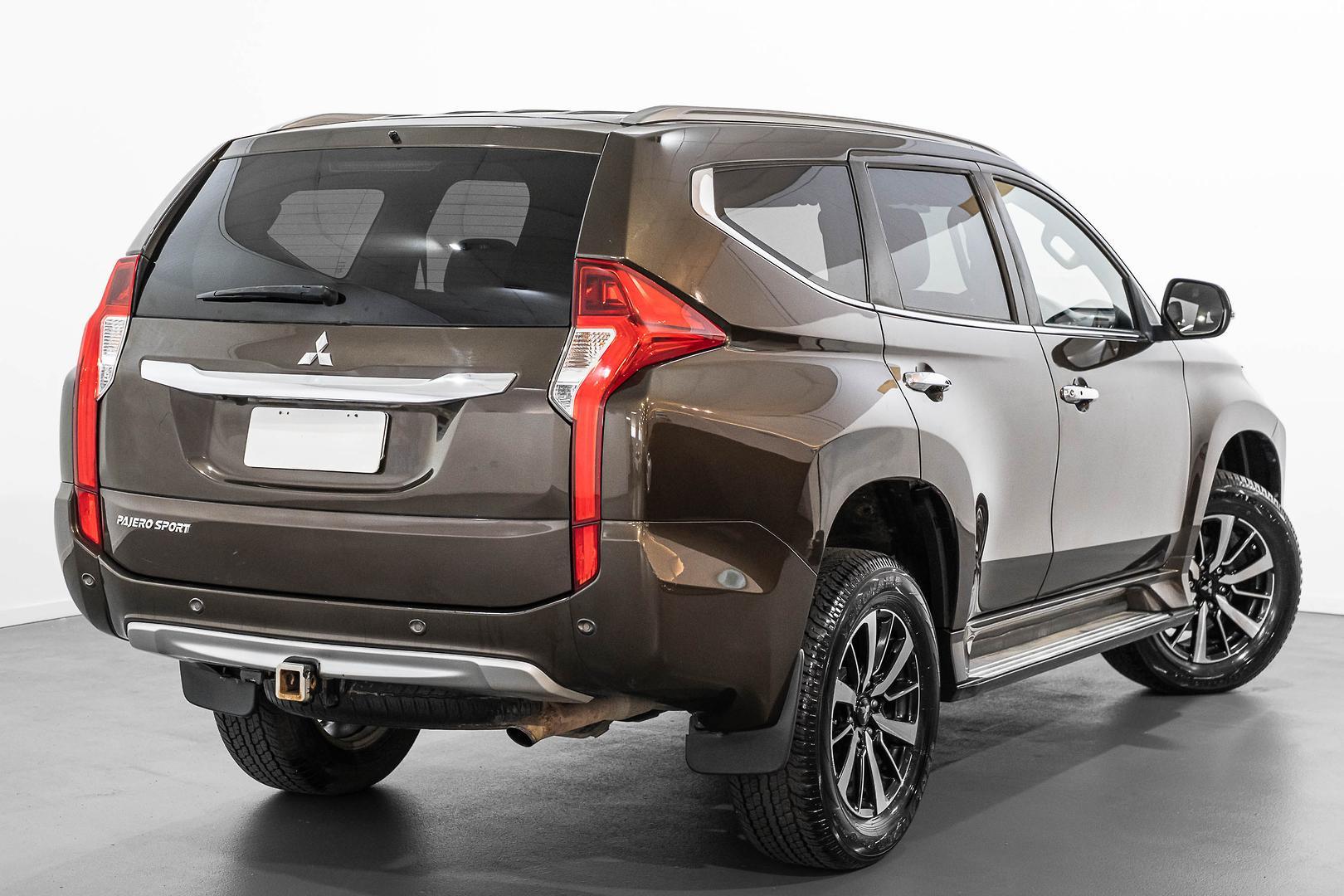 2018 Mitsubishi Pajero Sport GLS in Brown