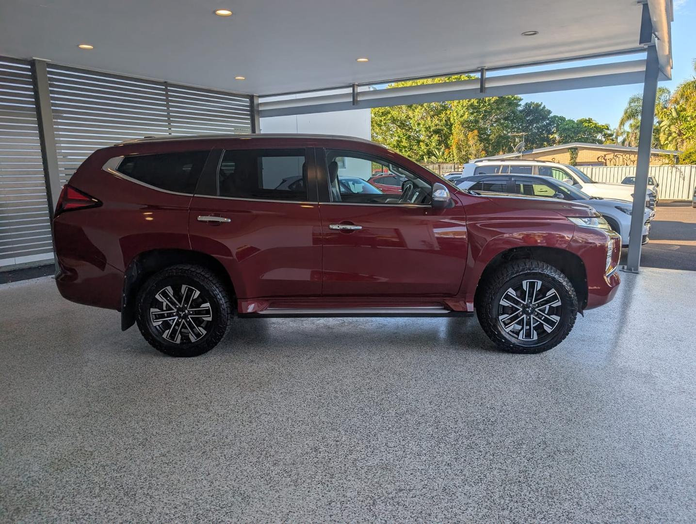 2021 Mitsubishi Pajero Sport Exceed in Red