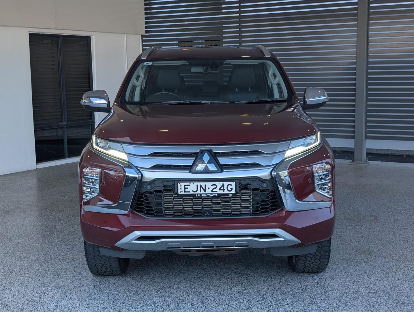 2021 Mitsubishi Pajero Sport Exceed in Red