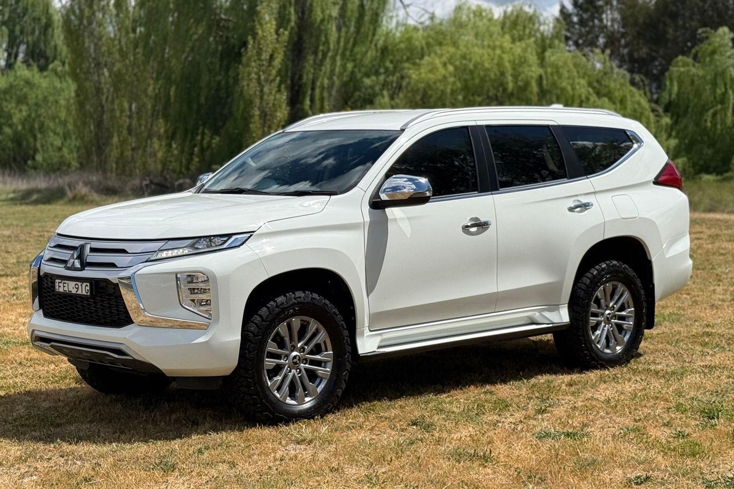 2023 Mitsubishi Pajero Sport GLX in White