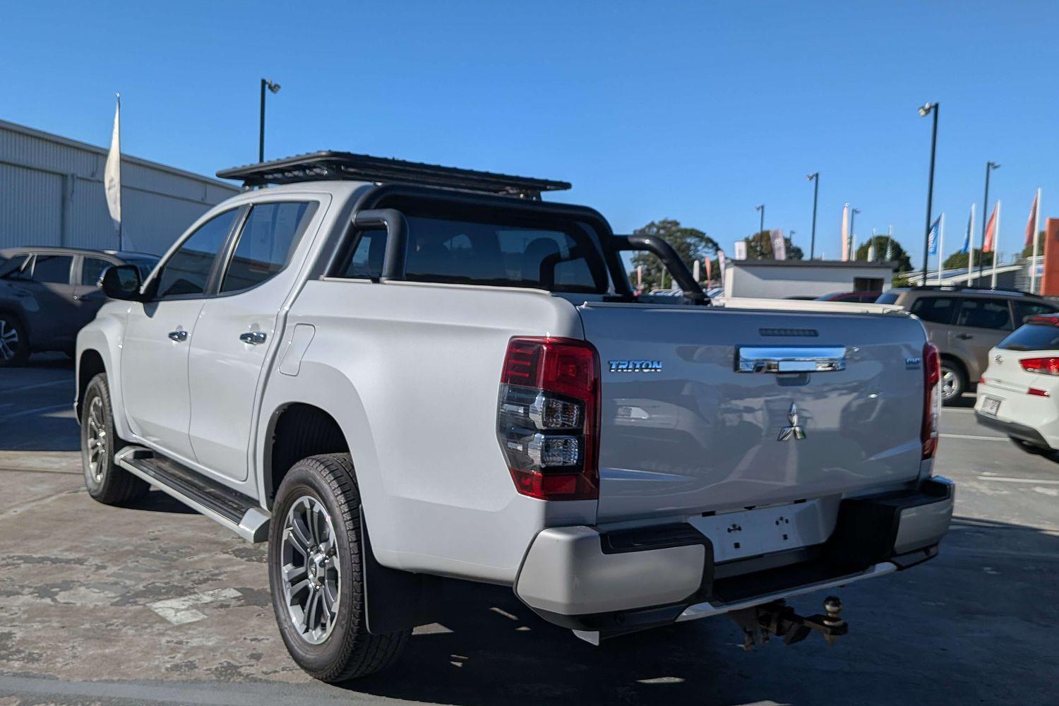2019 Mitsubishi Triton GLS in White