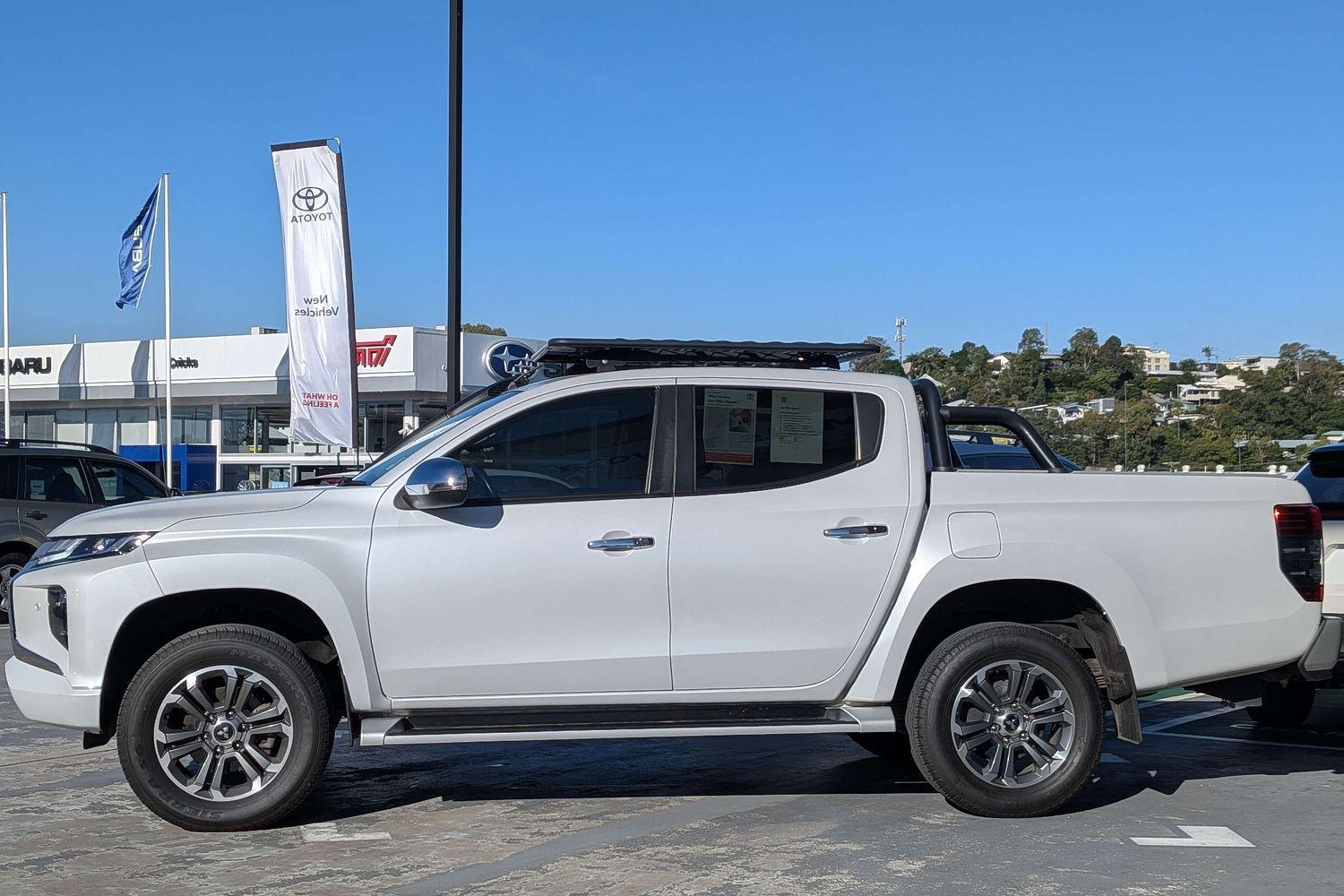 2019 Mitsubishi Triton GLS in White