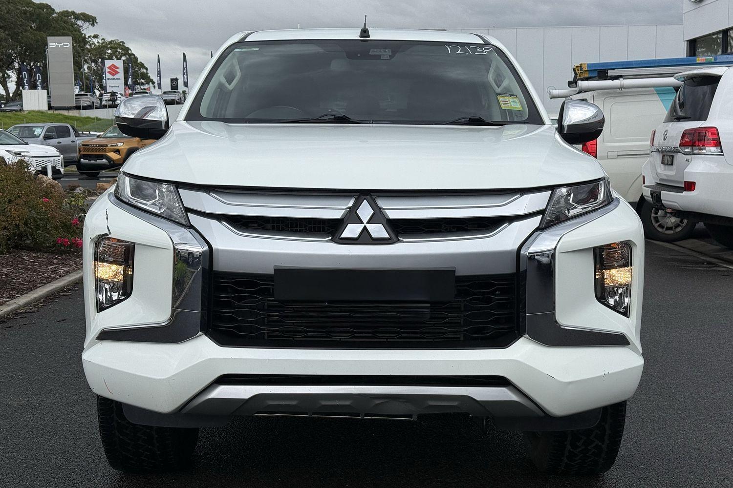 2020 Mitsubishi Triton GLX-R in White