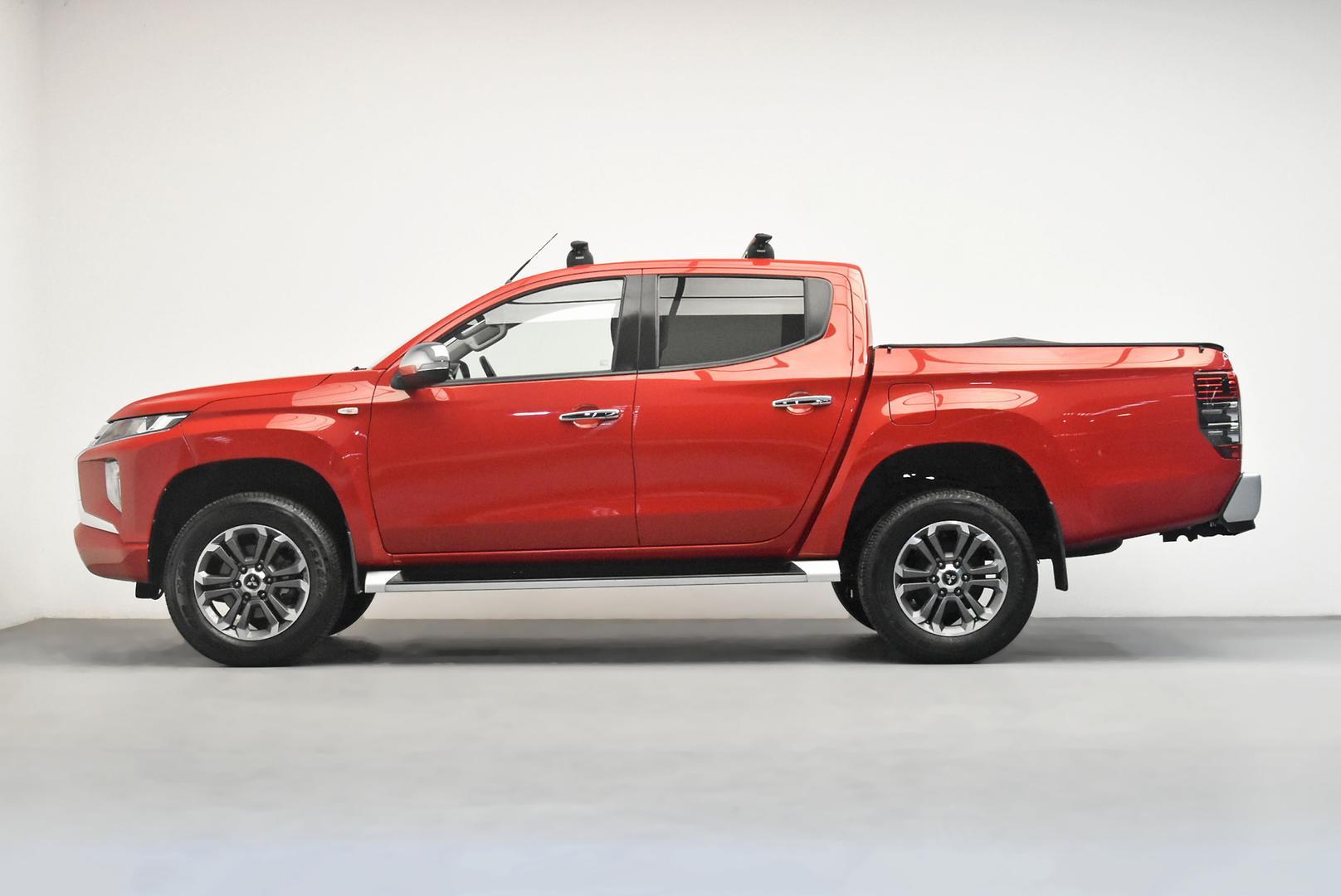 2020 Mitsubishi Triton GLX-R in Red