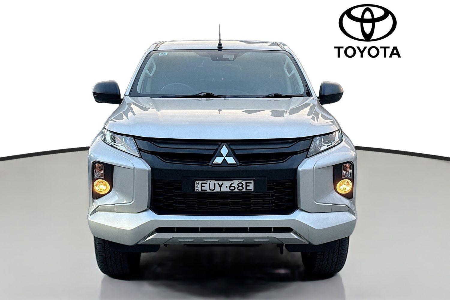 2022 Mitsubishi Triton GLX-R in Silver