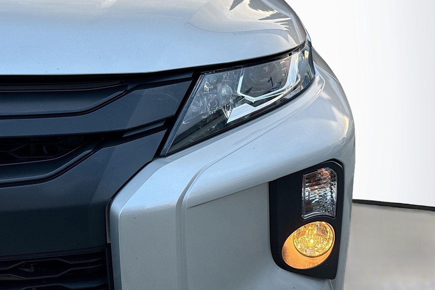 2022 Mitsubishi Triton GLX-R in Silver
